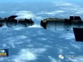 中国首次双箭齐发！天宫2号、神舟11号上路